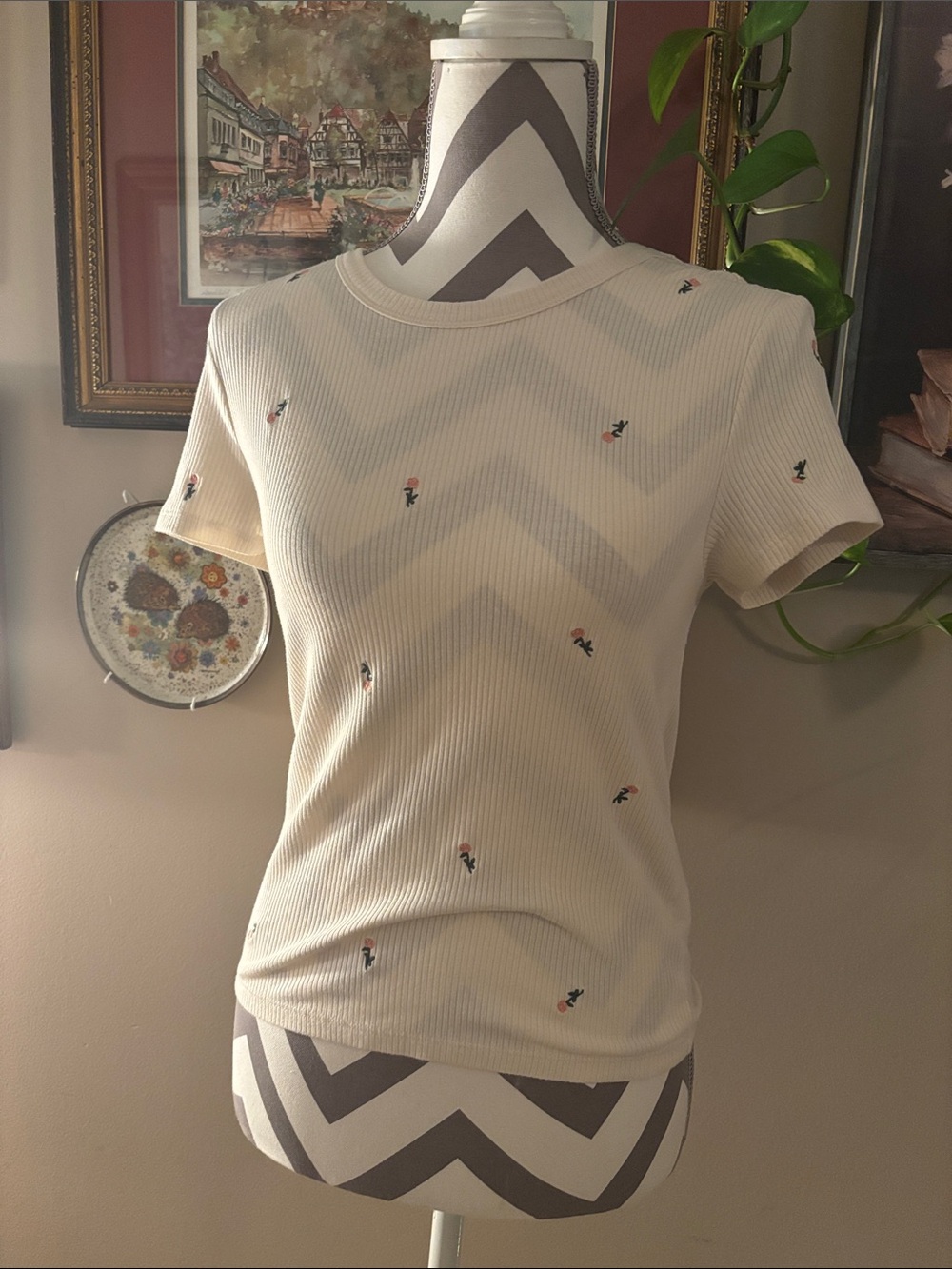 Cream Short-Sleeve Ribbed Top with Embroidered Floral Detail